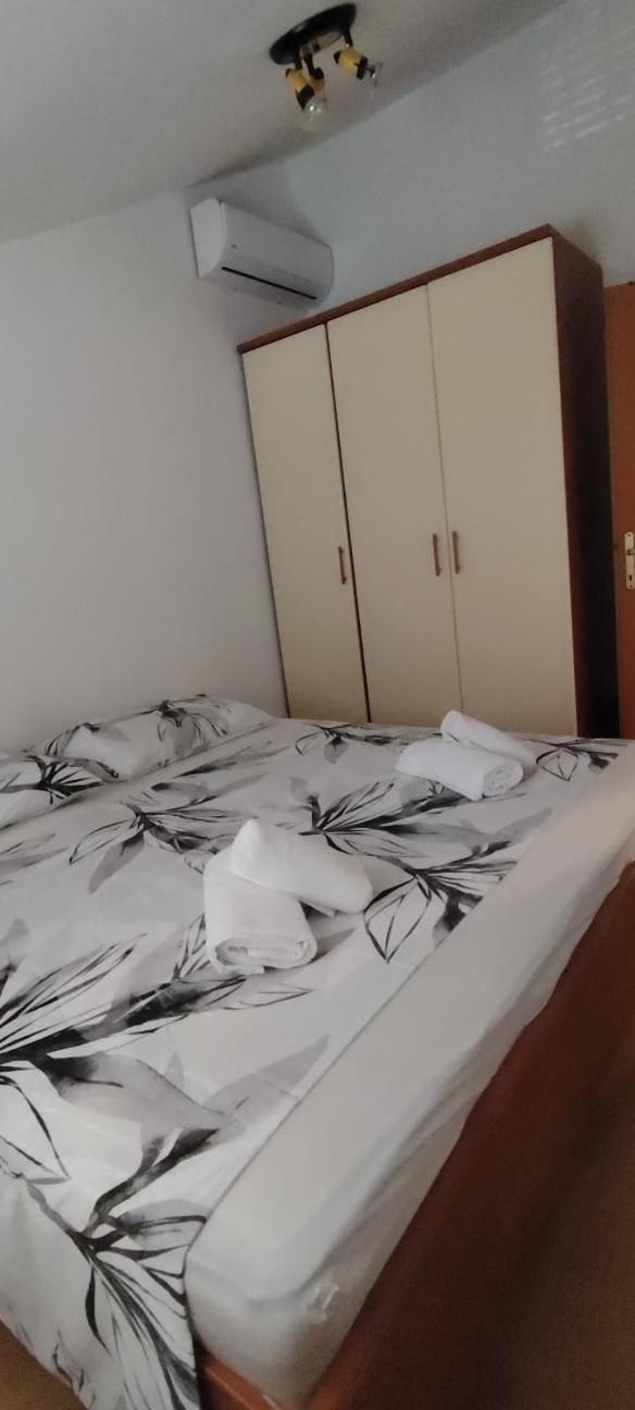Marko'S Apartment Novi Vinodolski Εξωτερικό φωτογραφία